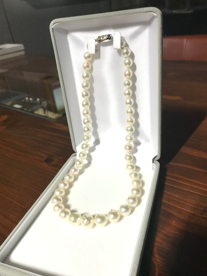 バロック真珠のネックレス