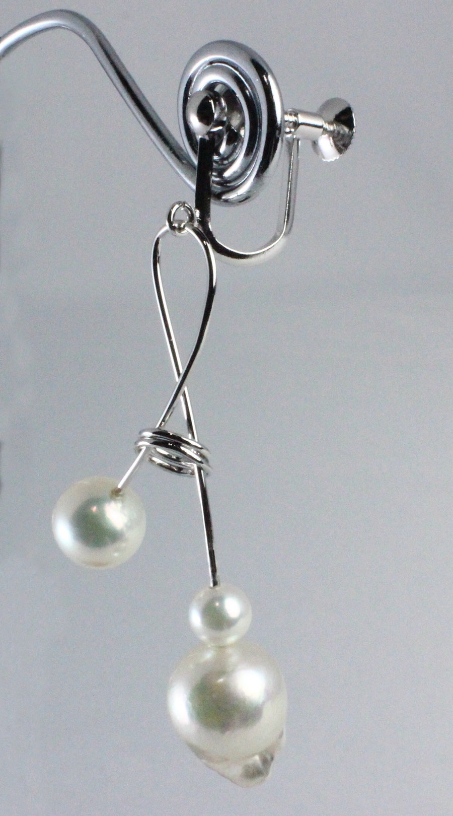 Petit 118 3 pearl earrings