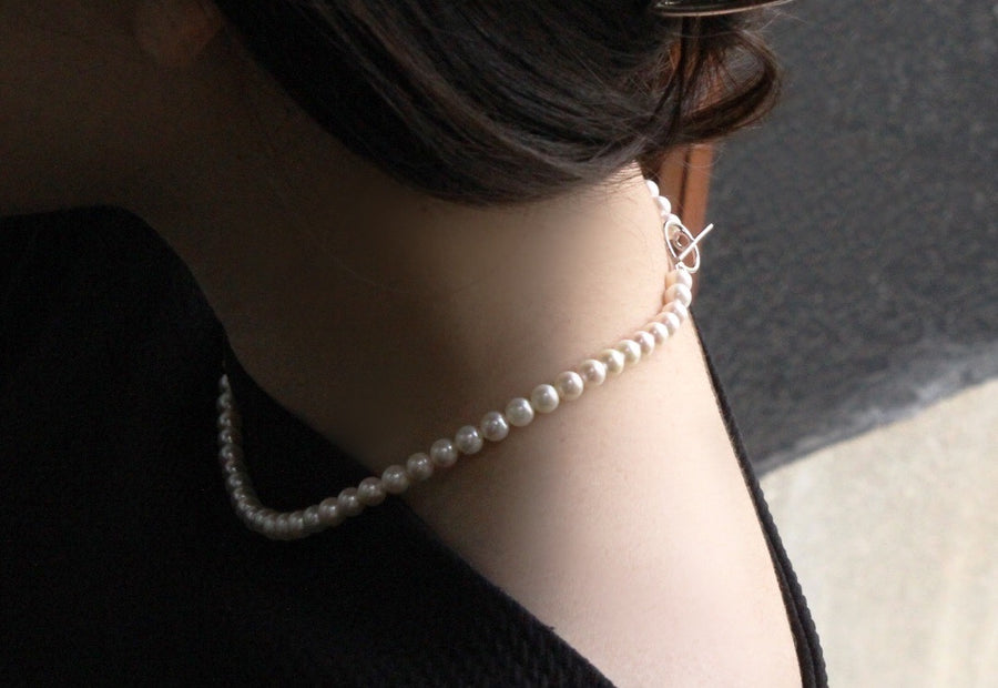 Mantel design necklace baby pearl
